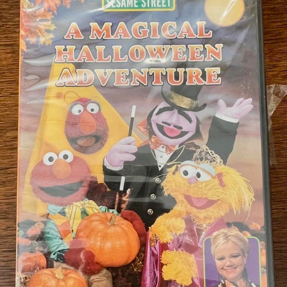 Sesame Street a Magical Halloween Adventure DVD NEW SEALED Elmo 2010